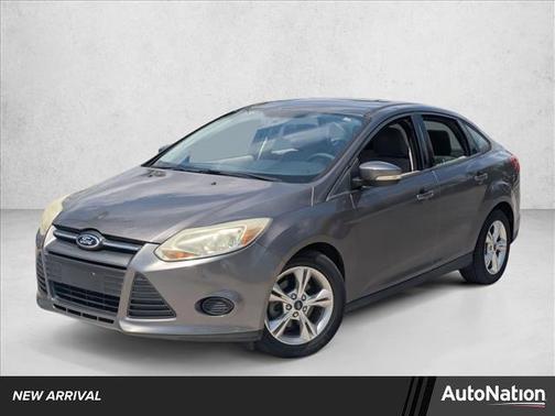 Sterling Gray Metallic 2013 Ford Focus SE