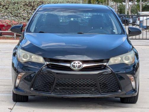 2015 Toyota Camry SE