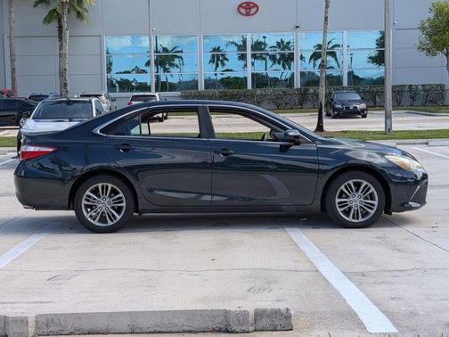 2015 Toyota Camry SE