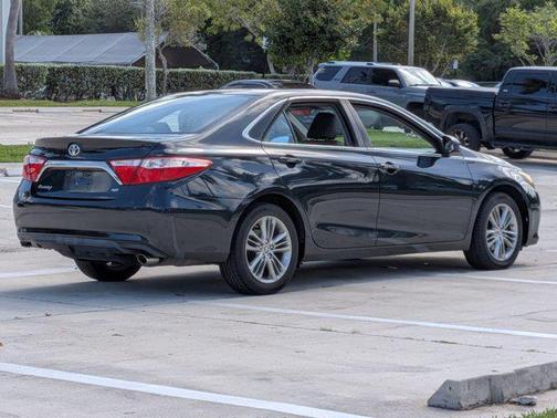 2015 Toyota Camry SE