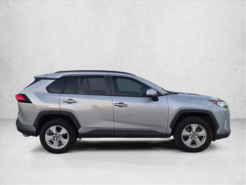 Silver Sky Metallic 2020 Toyota RAV4 XLE