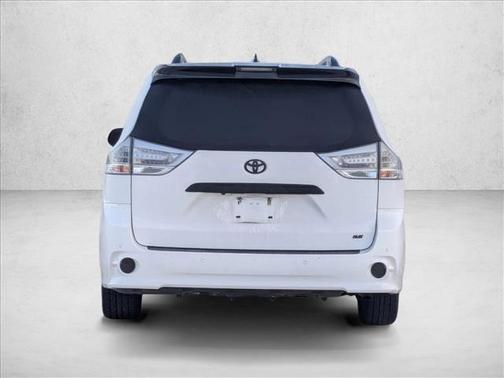 2020 Toyota Sienna SE Premium