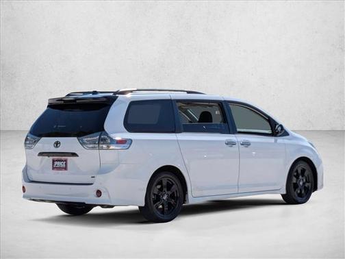2020 Toyota Sienna SE Premium