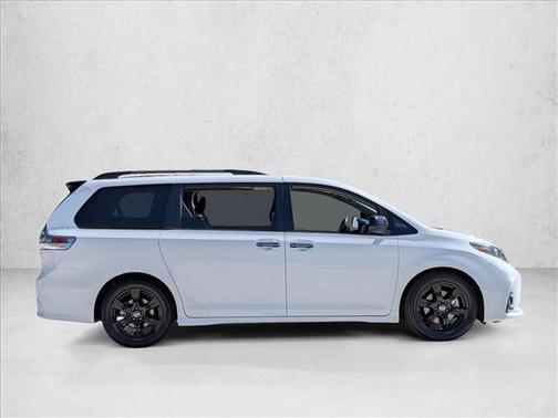 2020 Toyota Sienna SE Premium