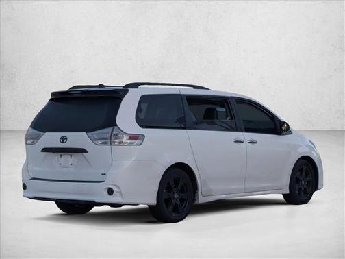 2020 Toyota Sienna SE Premium