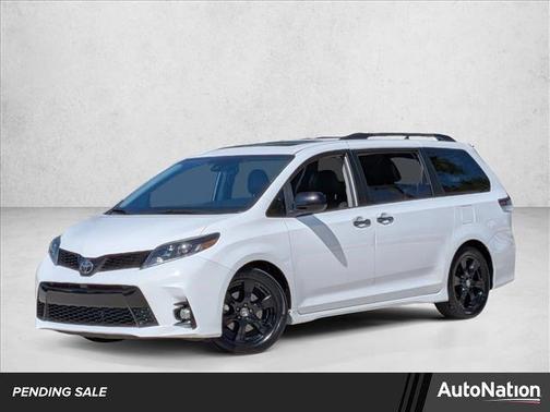 2020 Toyota Sienna SE Premium