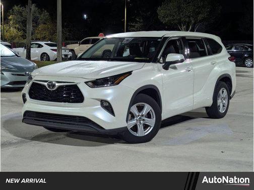 2021 Toyota Highlander LE