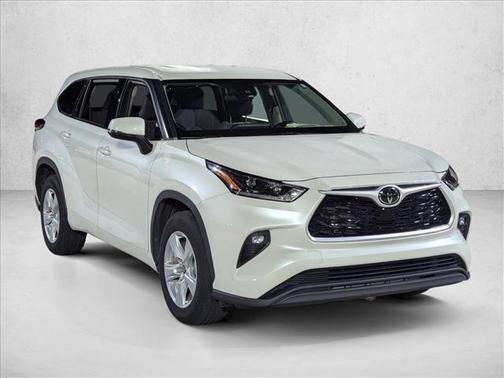 2021 Toyota Highlander LE