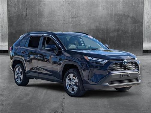 2022 Toyota RAV4 Hybrid XLE