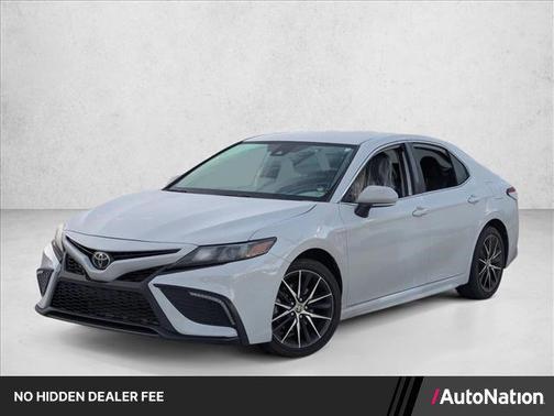 Ice Edge 2024 Toyota Camry SE