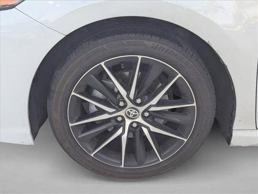 Ice Edge 2024 Toyota Camry SE