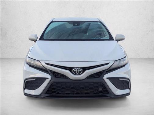 Ice Edge 2024 Toyota Camry SE