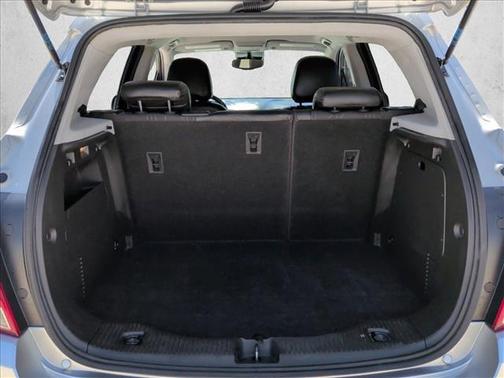 Silver Ice Metallic 2019 Chevrolet Trax LT