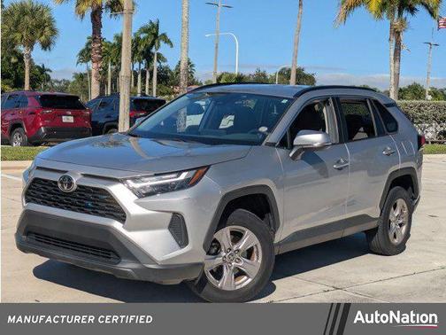 2022 Toyota RAV4 XLE