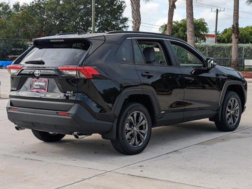 2025 Toyota RAV4 Hybrid XLE Premium