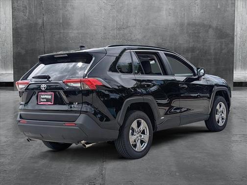 2025 Toyota RAV4 Hybrid LE