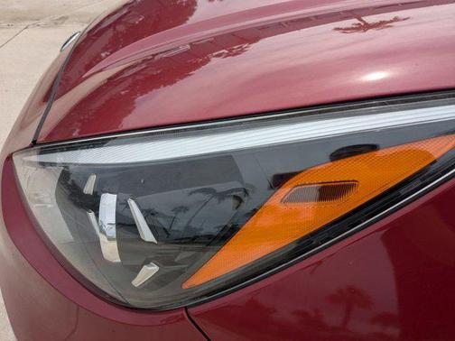 2020 Kia Niro LX