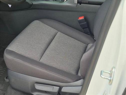 Ice Cap 2026 Toyota RAV4 LE