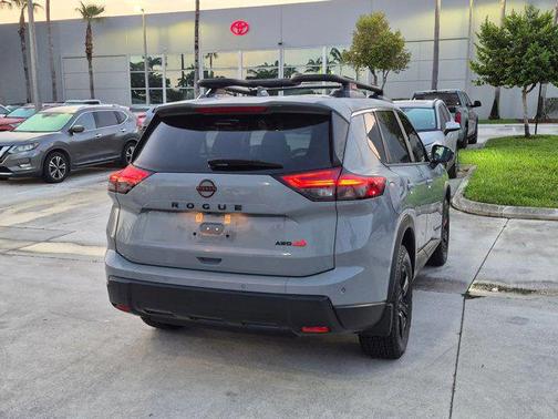 Boulder Gray Pearl 2025 Nissan Rogue Rock Creek