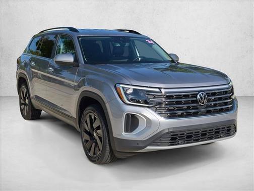 Silver Mist Metallic 2024 Volkswagen Atlas 2.0T SE w/Technology