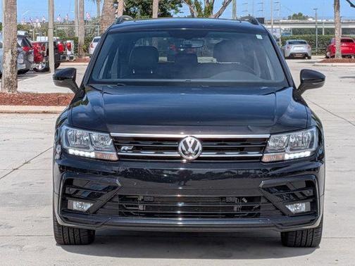 2021 Volkswagen Tiguan 2.0T SE R-Line Black