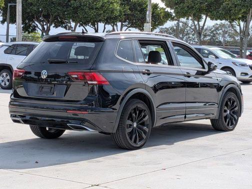 2021 Volkswagen Tiguan 2.0T SE R-Line Black
