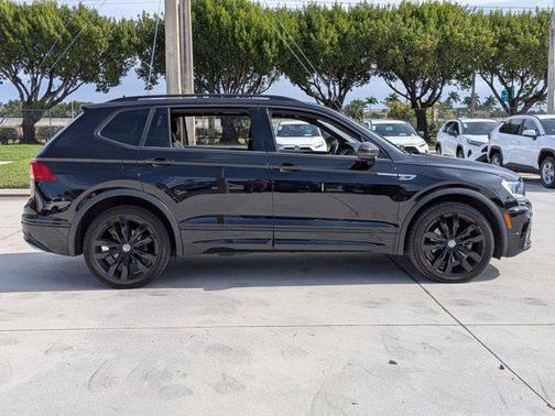 2021 Volkswagen Tiguan 2.0T SE R-Line Black