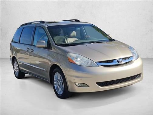 Gold 2008 Toyota Sienna XLE Limited