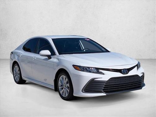 Ice Cap 2024 Toyota Camry LE