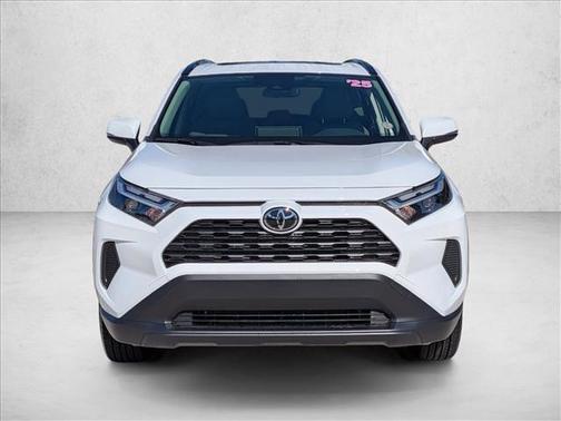 Ice Cap 2025 Toyota RAV4 Hybrid XLE