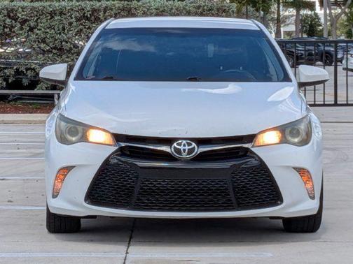 2015 Toyota Camry SE