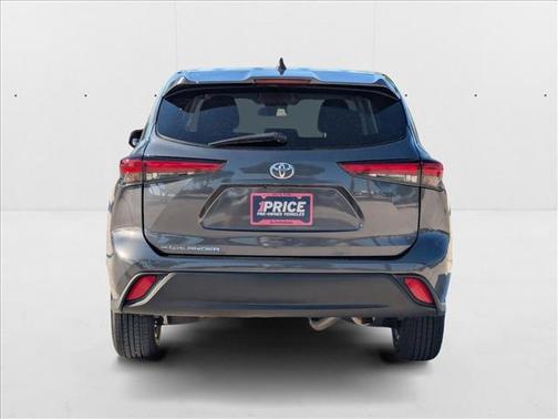2022 Toyota Highlander L