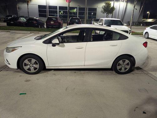 2018 Chevrolet Cruze LS