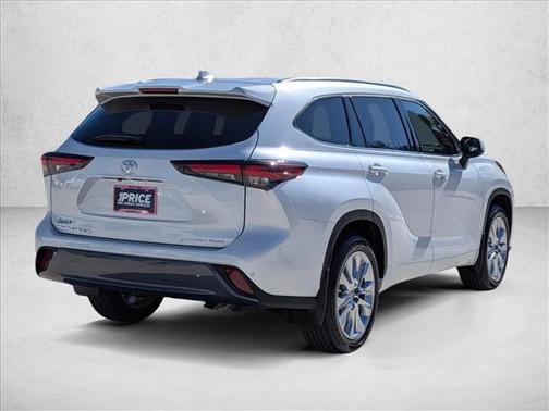 2026 Toyota Highlander Limited