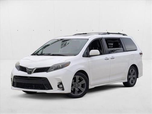 2020 Toyota Sienna SE