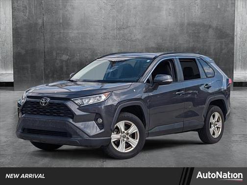 2020 Toyota RAV4 XLE