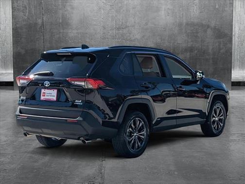 2022 Toyota RAV4 Hybrid XLE Premium