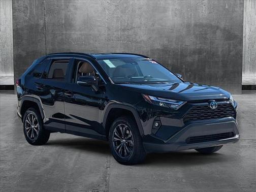 2022 Toyota RAV4 Hybrid XLE Premium