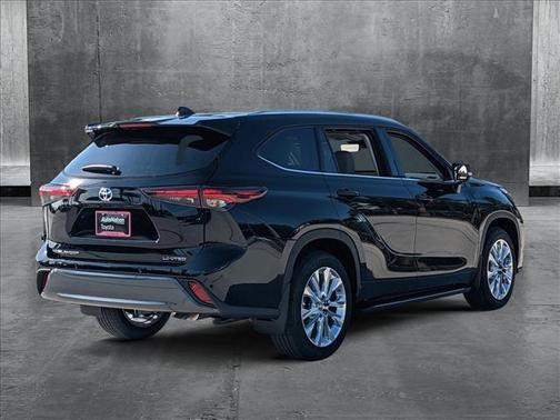 2025 Toyota Highlander Limited