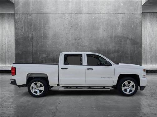 2018 Chevrolet Silverado 1500 Custom
