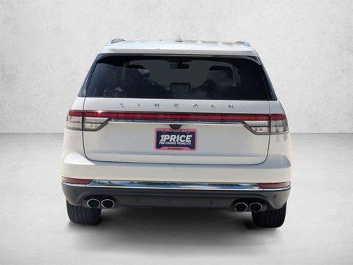 Pristine White Metallic Tri-Coat 2022 Lincoln Aviator Reserve