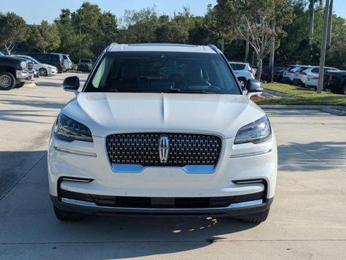Pristine White Metallic Tri-Coat 2022 Lincoln Aviator Reserve