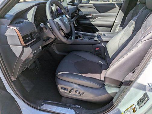 2026 Toyota Grand Highlander Hybrid Limited MAX