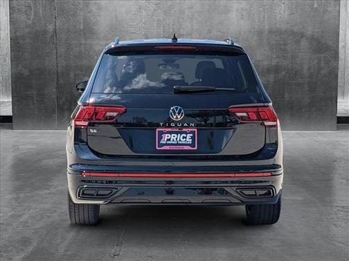 2024 Volkswagen Tiguan 2.0T SE R-Line Black