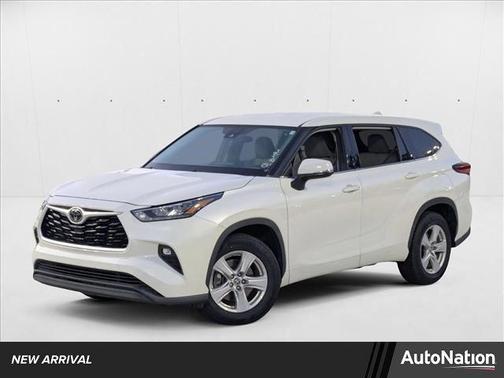 2020 Toyota Highlander LE
