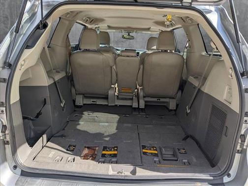 2011 Toyota Sienna XLE