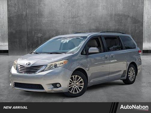 2011 Toyota Sienna XLE
