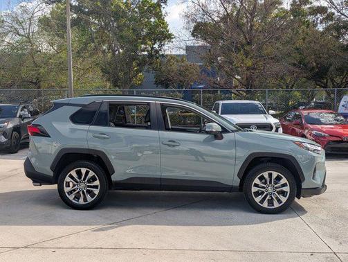 2023 Toyota RAV4 XLE Premium