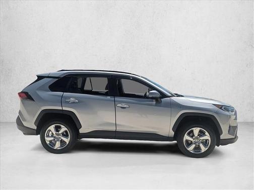 Silver Sky Metallic 2021 Toyota RAV4 Hybrid SE