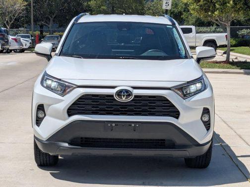 2021 Toyota RAV4 XLE
